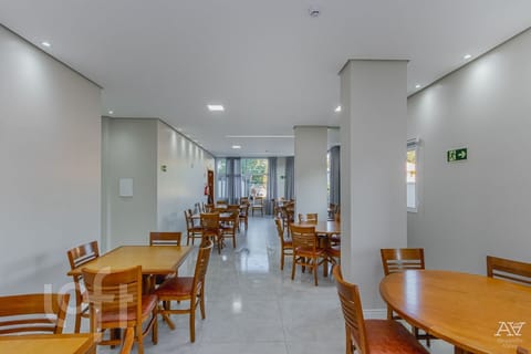 Image 25 - 253770